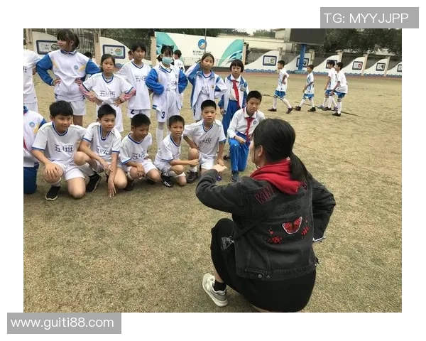 足球明星幼儿园快乐成长之旅与梦想启航的精彩瞬间 足球明星幼儿园快乐成长之旅与梦想启航的精彩瞬间